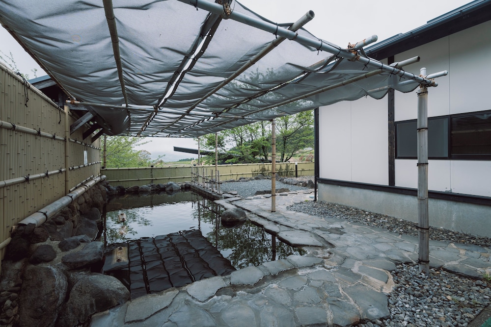 Hakusui Onsen Takenokura Sansou