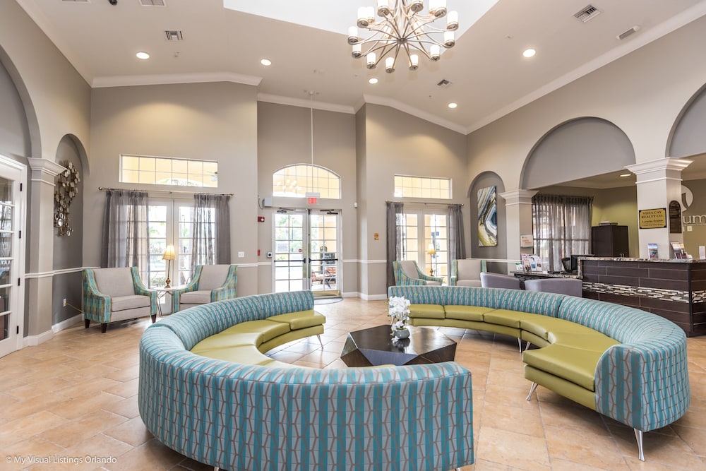 Casa Del Lago Penthouse 3 Bedroom Condo by RedAwning
