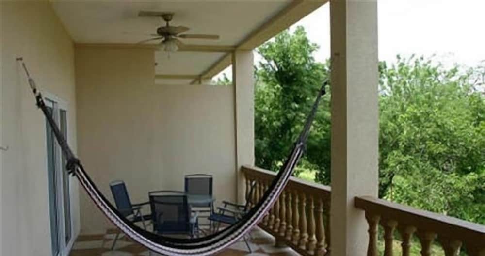 Sunset Villas 12I