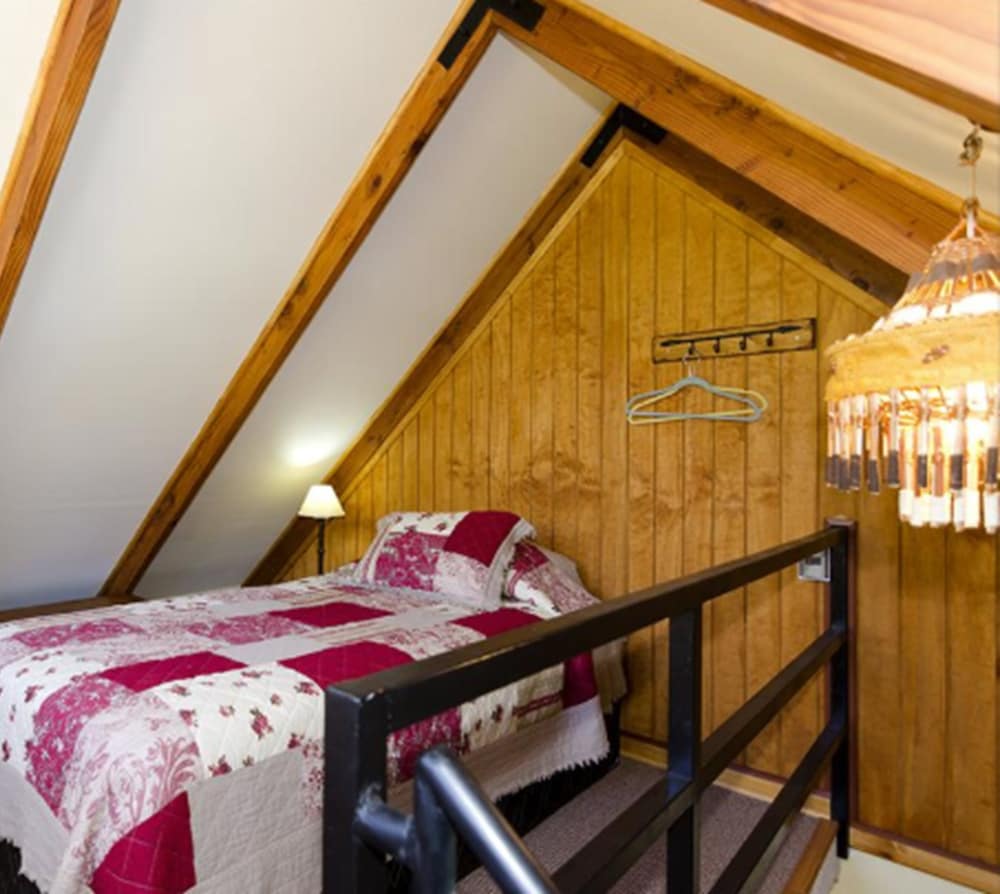 Invernalia Hostal view 2