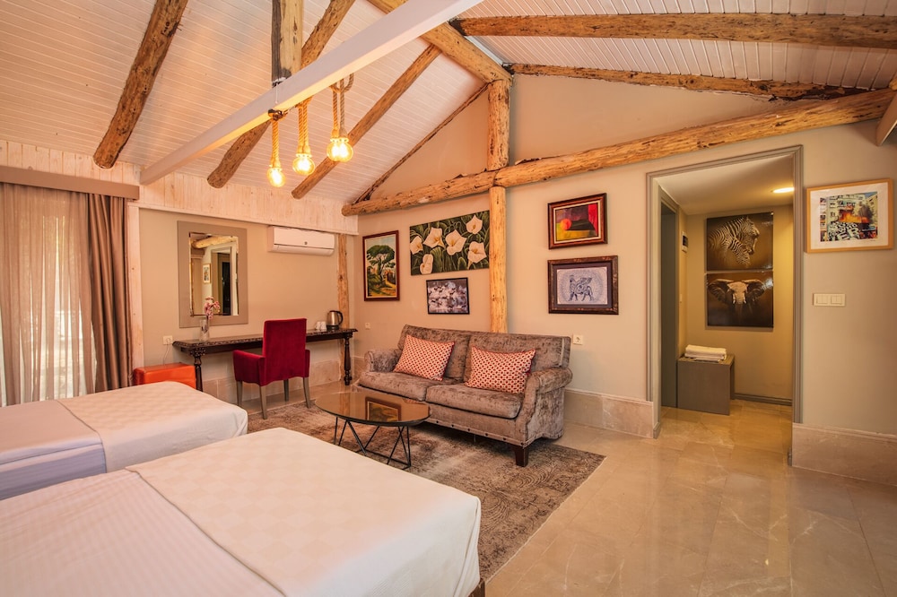 Layla Gocek - Yetişkinlere Özel - Image 29