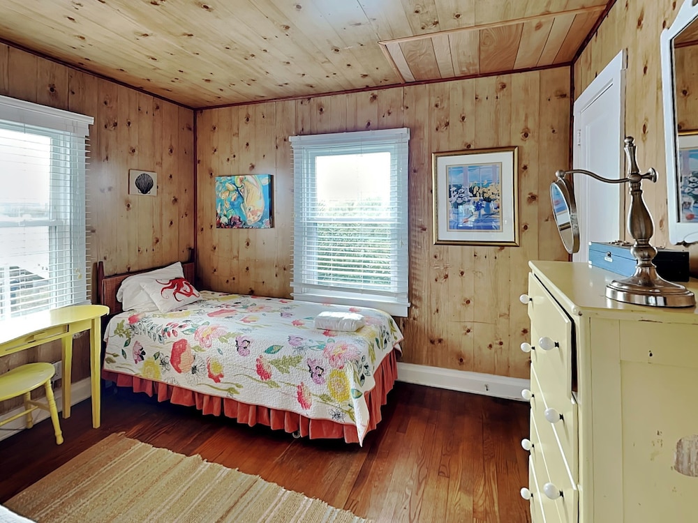 703 By The Sea by Topsail Realty