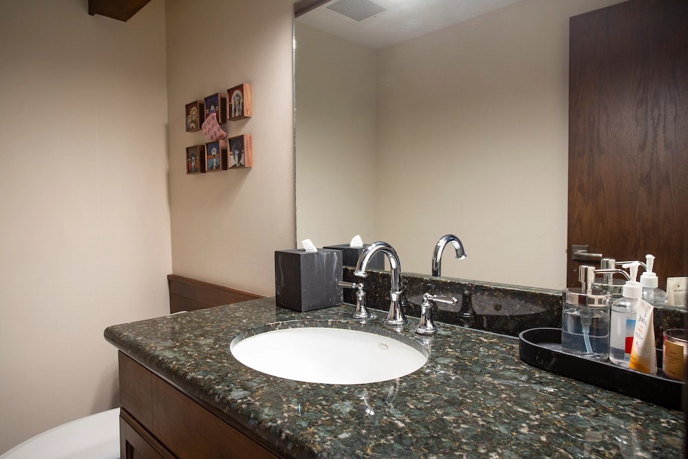 Stag Lodge at Deer Valley Resort - Three Bedroom Residence with Spa #9 3 Condo