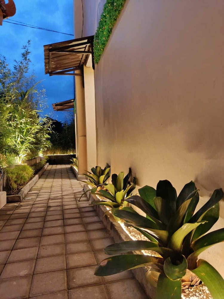 Kembang Menoreh Villa