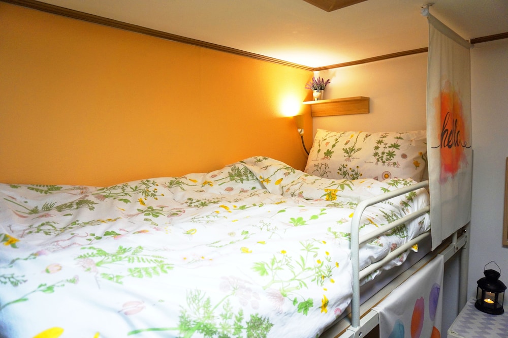 The One Hostel