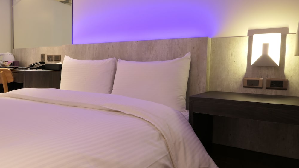 Ours Inn II