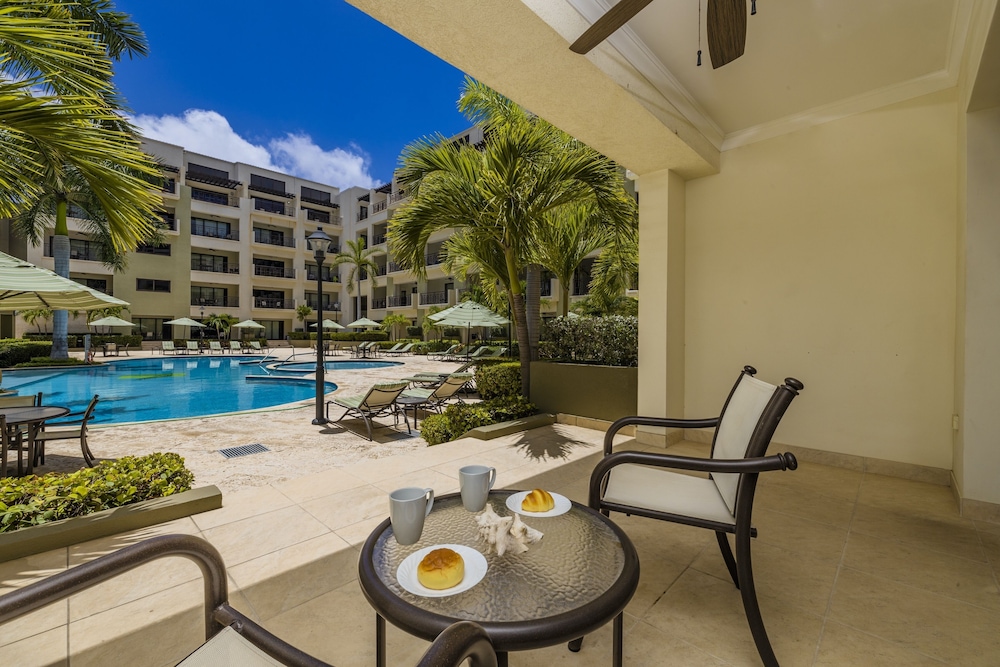Palm Aruba Condos