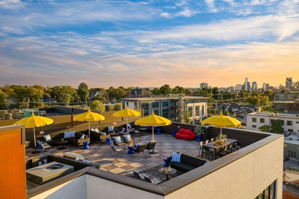 The Carter 305 by Avantstay 4BR Balcony