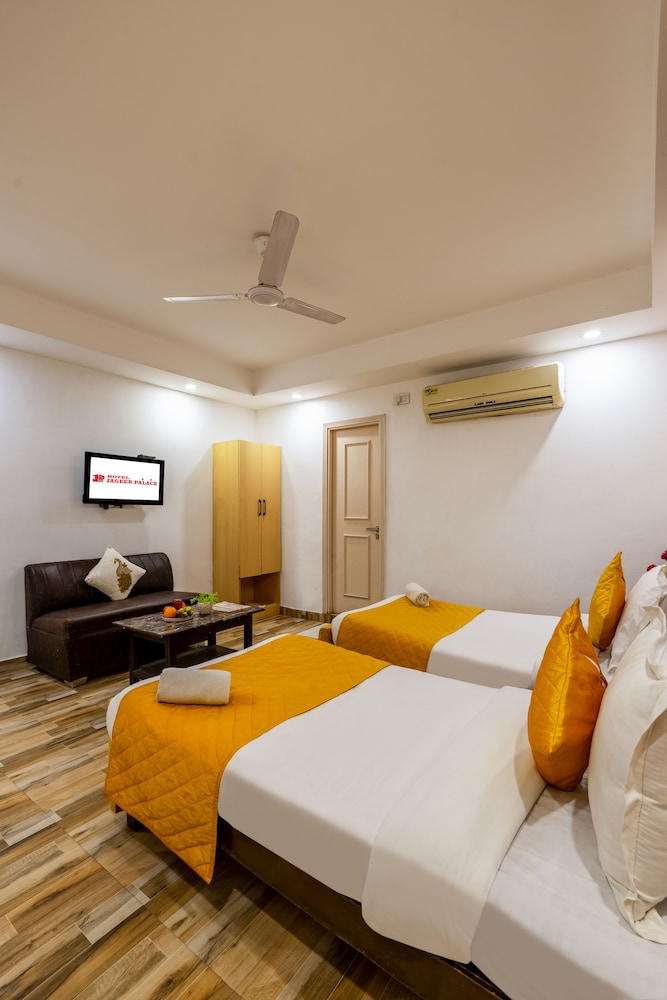 Hotel Palazzo Inn Mansarovar Garden