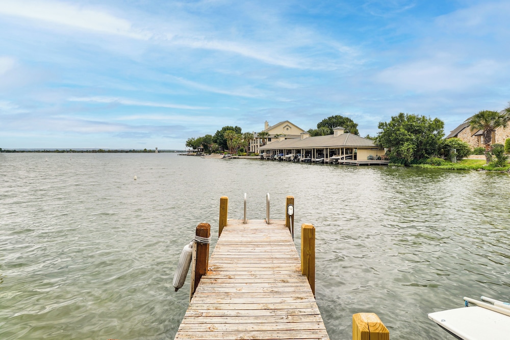 Private Boat Dock: Horseshoe Bay Lakefront Retreat