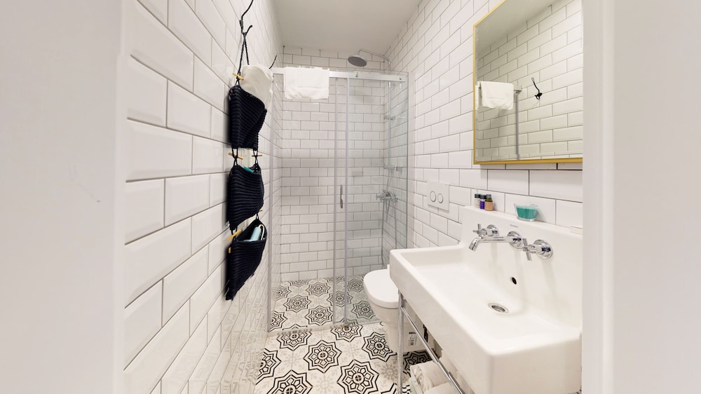 Sanatlar Oteli Galata - Image 20