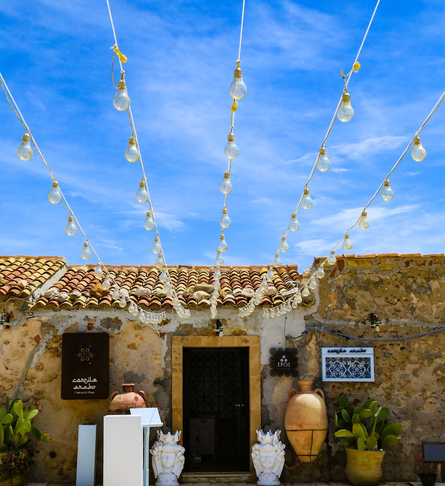Radici Sicilian Holiday Home-b An Oasis of Relaxation in the Heart of Sicily
