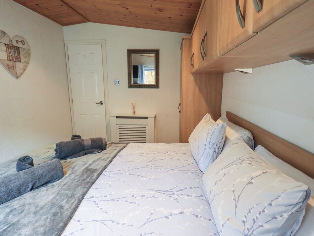 Striding Edge Lodge