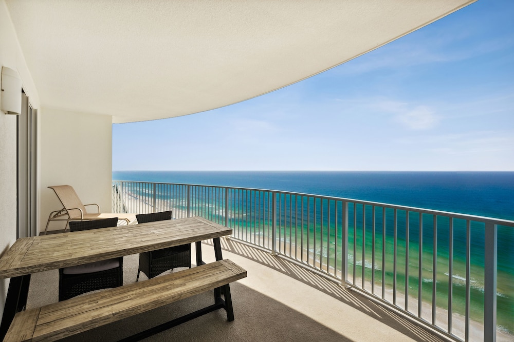 Twin Palms by Book That Condo