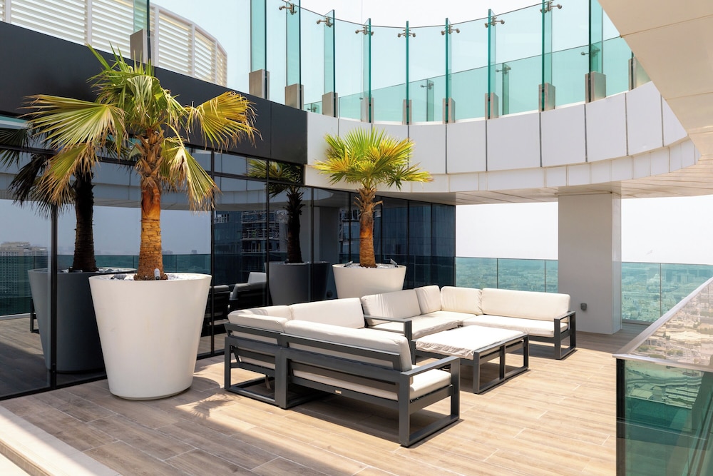 Maison Privee - Urban Parkside Living near the Iconic Dubai Frame