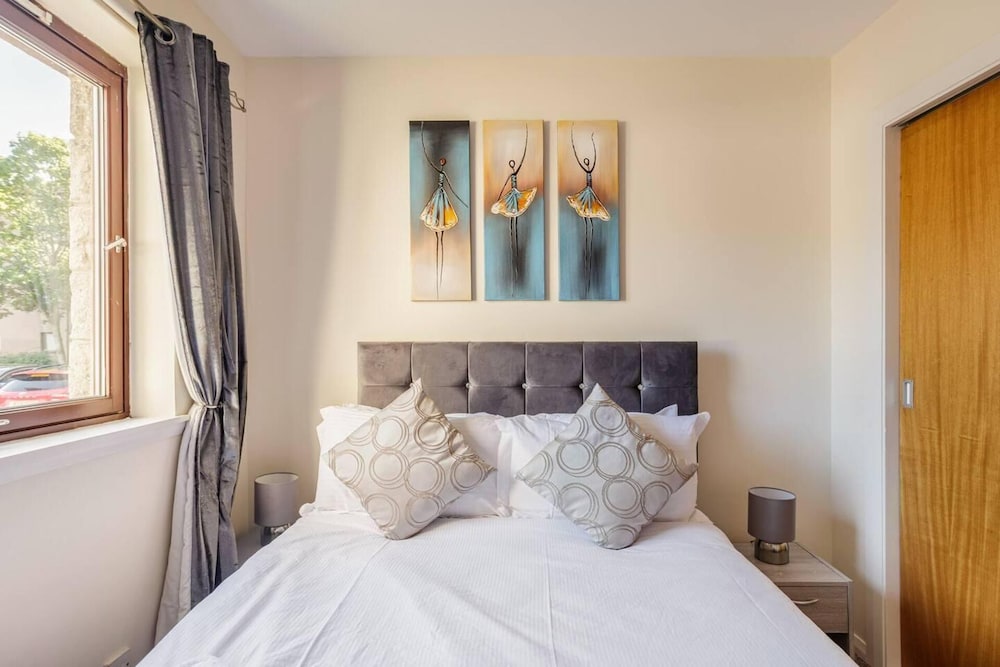 Summit Stylish Headland Court Apartment 2 Bedroom view 4