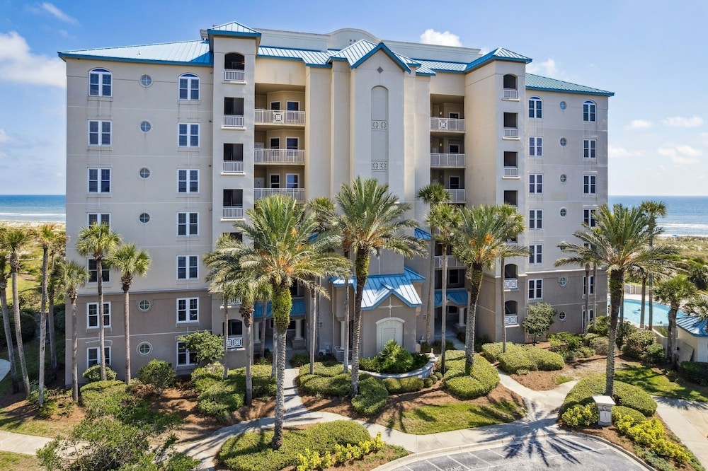 21 Ocean Place 3 Bedroom Condo