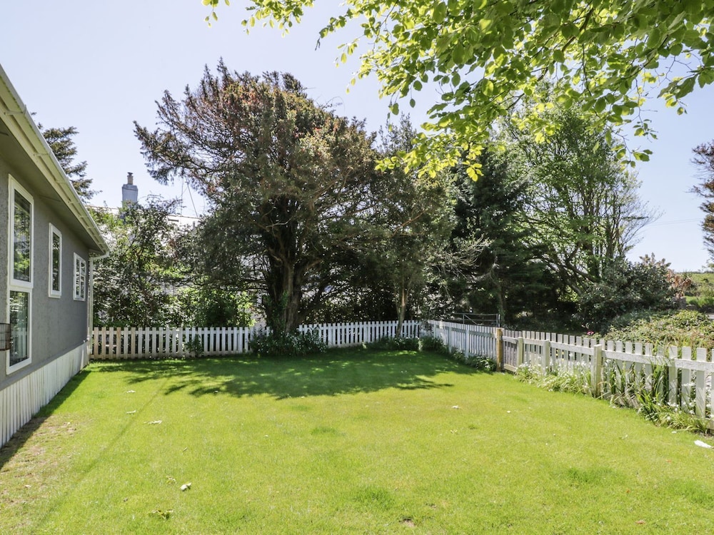Orchard Lodge