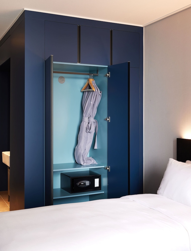 HOMES Stay MyeongDong 51
