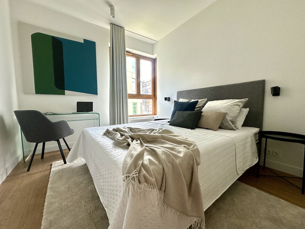 Wola Apartment by Renters Prestige view 4