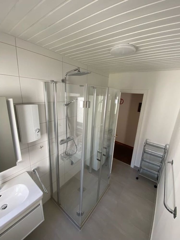 Entire House for Fitters and Craftsmen