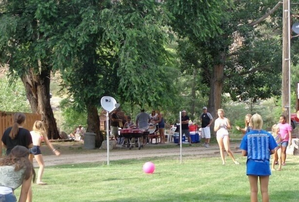 Loveland Vacations - Stoney River Lodge - Property Image 11