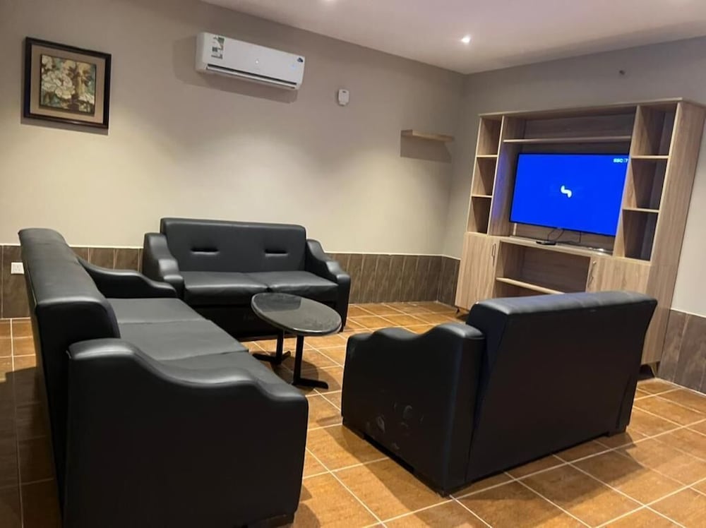 Hotel & Resort Golden Marina Yanbu فندق ومنتجع جولدن مارينا ينبع إدارة وتشغيل شركة منتجع المرسى الذهبي