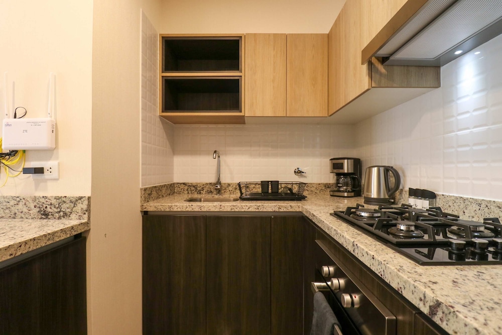 w Comfy 1BR Apartment w Balcony in Miraflores