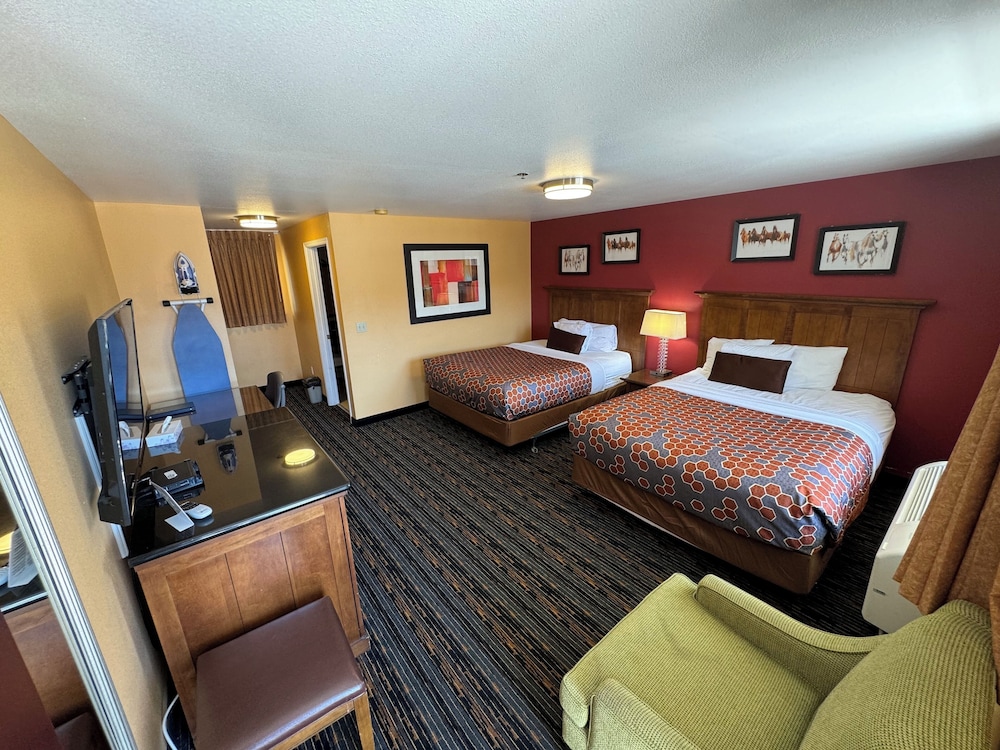 The Royal Victorian Motel