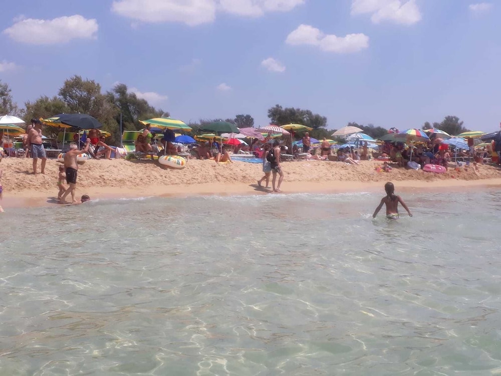 Morello Beach Hotel