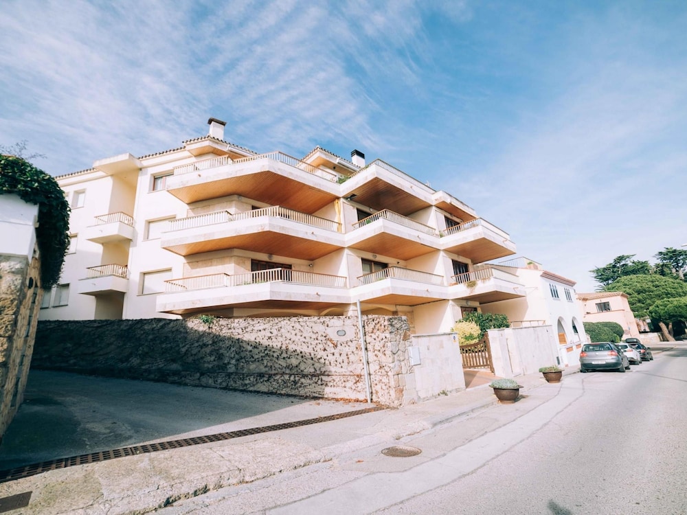 Charming Apartment in La Fosca Beach