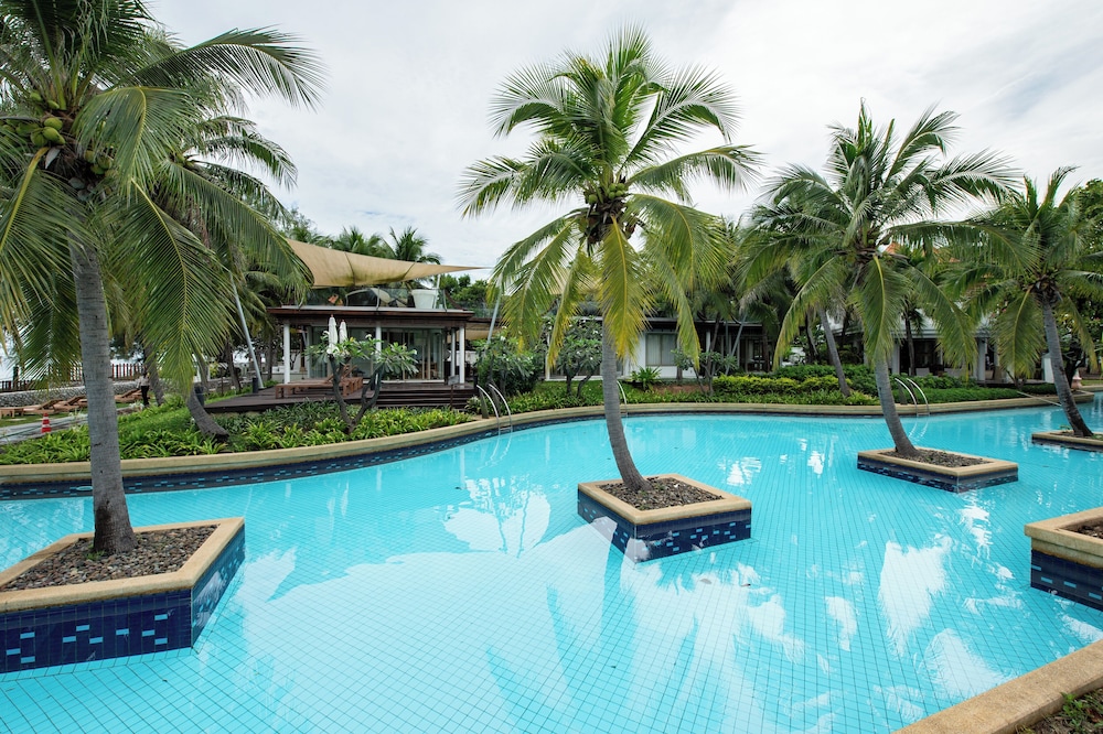 1702 - 2 Bdr Condo With Seaview Boathouse Hua Hin