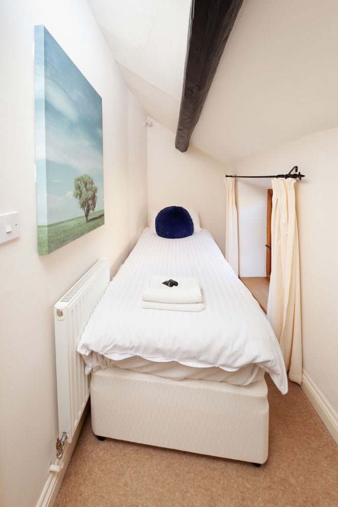 Camside, Chipping Campden - Taswell Retreats view 5