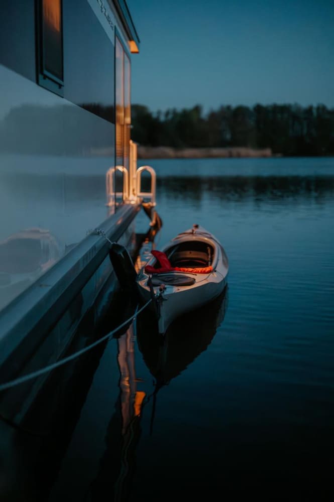 Havel River Houseboat