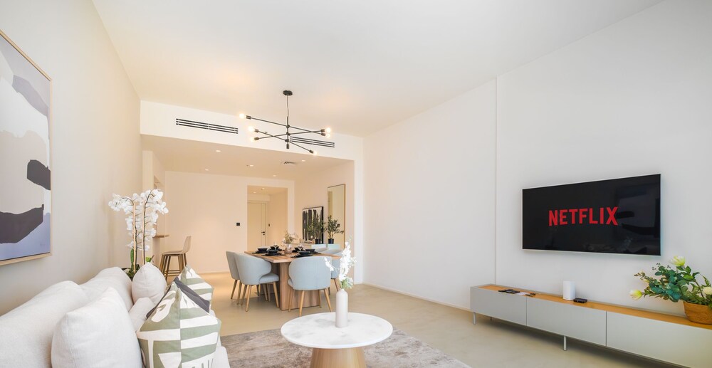 LUX The Premium Marina Sea View Suite