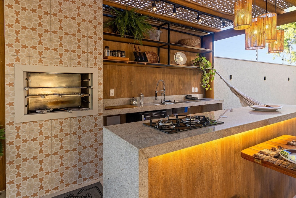 Bz15 Casa 200 metros da praia 4 suítes