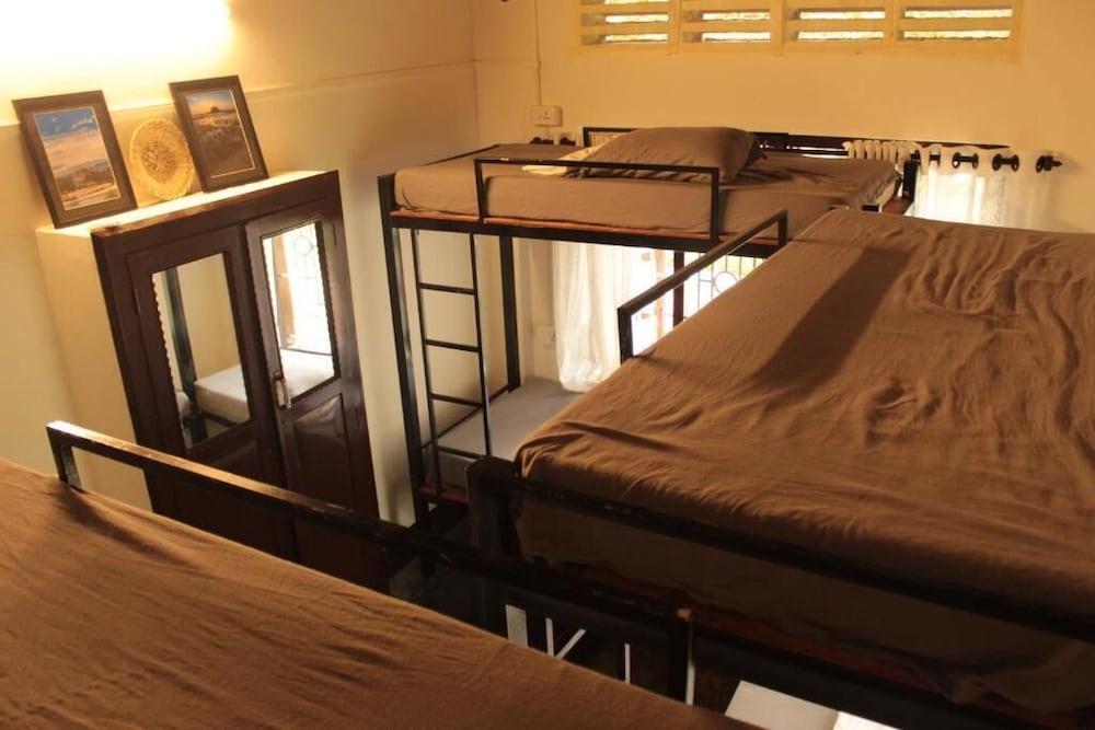 Piggy Hostel Varkala view 3