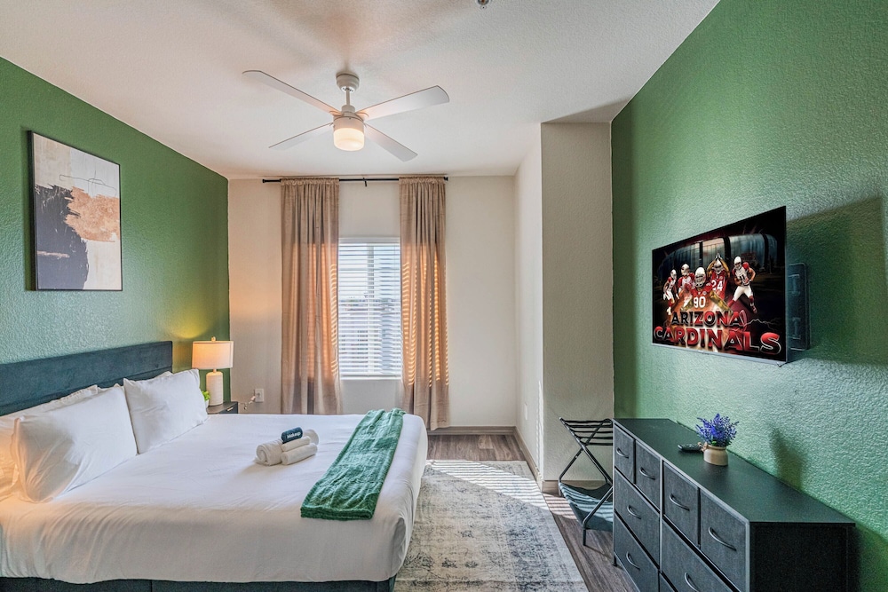 ROVE LIVING/KL - Cardinal 95