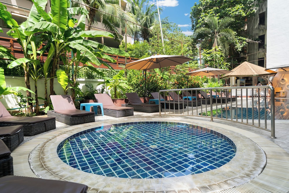 Patong Central Budget Stay