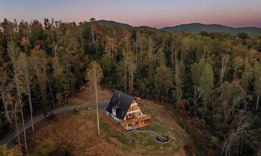 Afton Peak in Faber With 5 Bedrooms and 3 5 Bathrooms