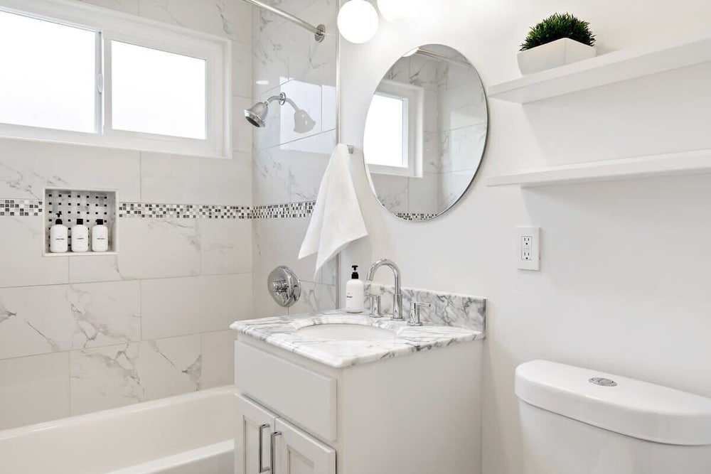 @ Marbella Lane - 3BR Designer Near Valley Fair