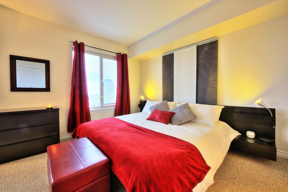 Corporate Stays 50 Laurier Apartment - Image 2