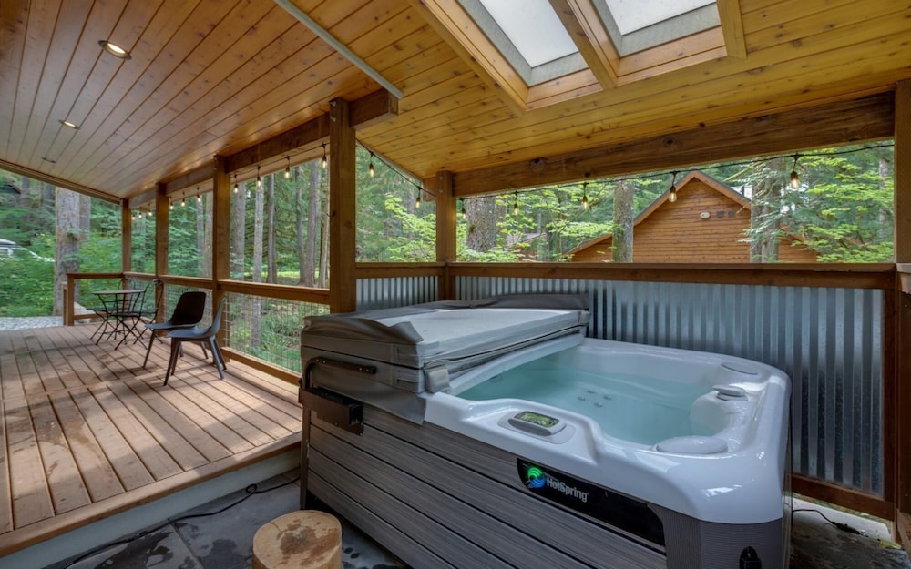 Mt Baker Lodging Condo 64 - Sleeps 4 view 4