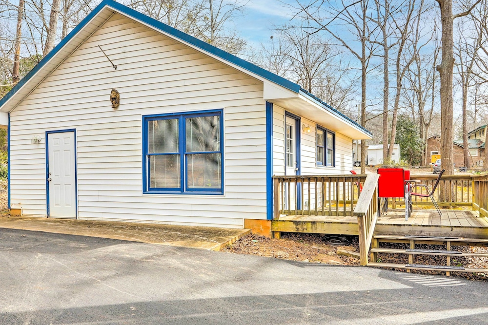 Lakefront Retreat With Private Docks & Gazebo! view 2