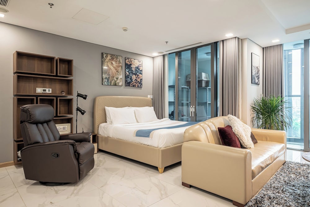 Somi Luxstay Landmark 81