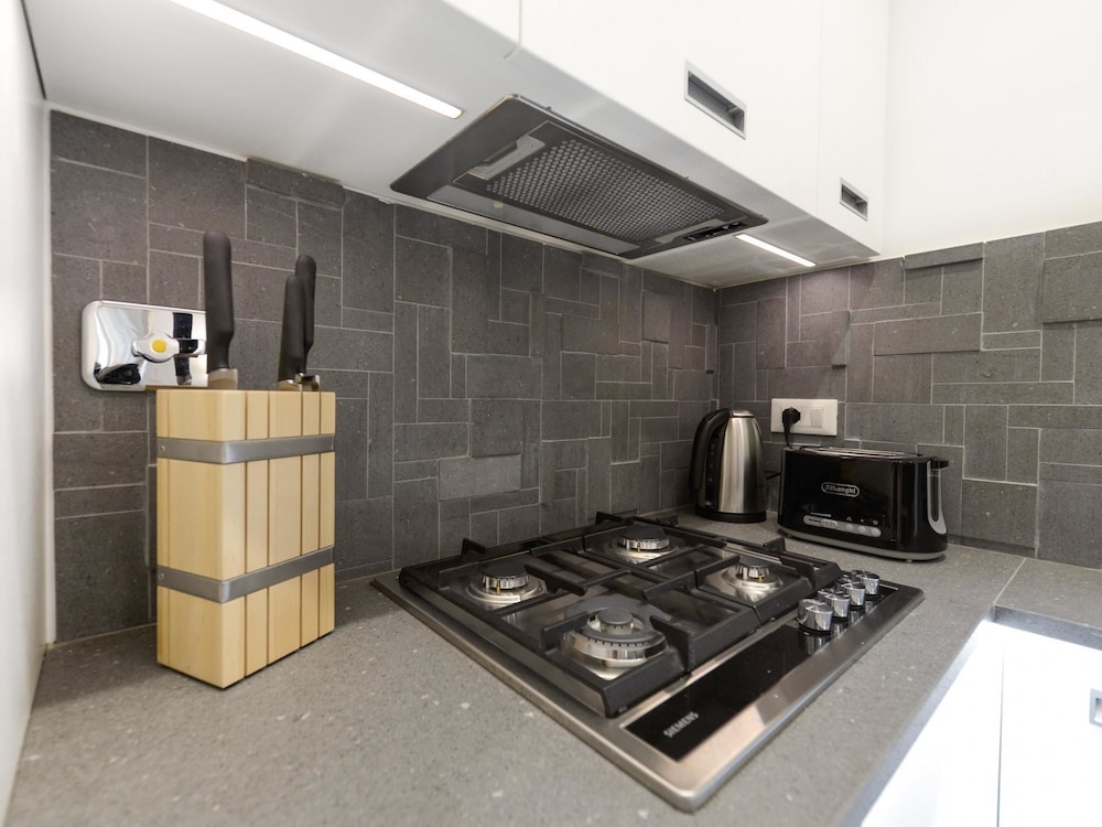 Popolo Apartment