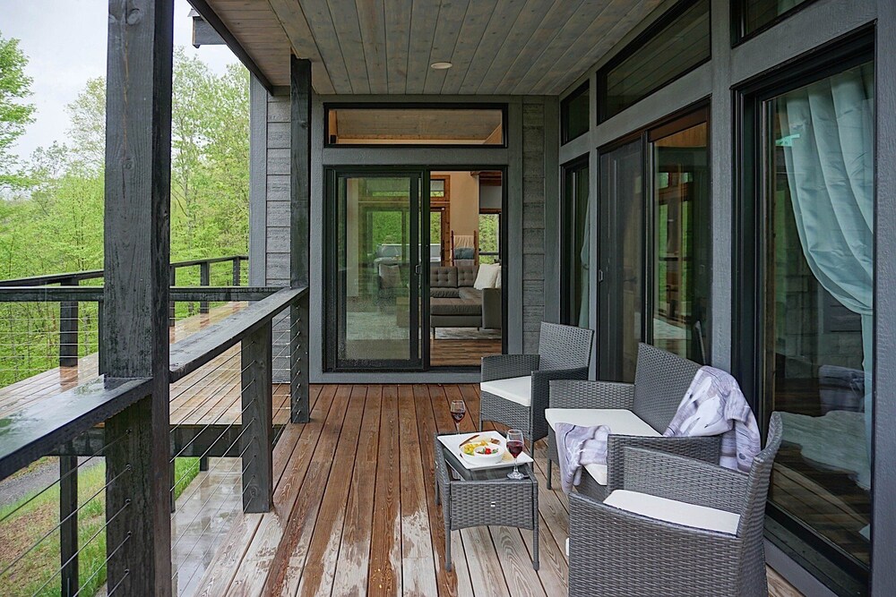 5 Br: Cupp Runneth Over - Luxurious Retreat Nestled 9.7 Miles From Snowshoe