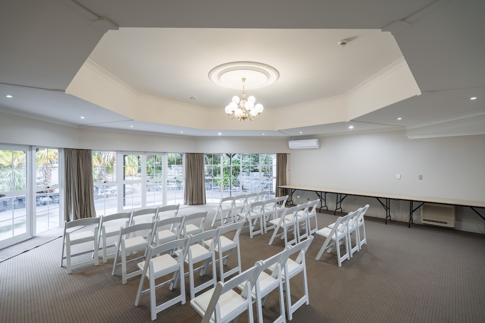 meeting & event spaces