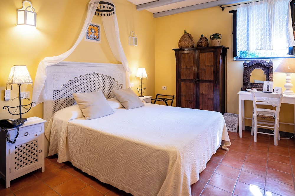 Marulivo Hotel