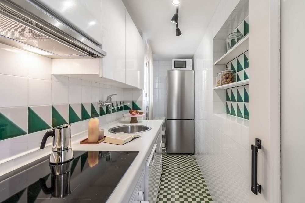 Minore - 1 Bedroom Penthouse and Terrace in Chueca